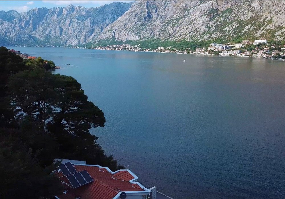 Boka Kotorska bay, municipality of Kotor, Muo district.Urbanized land plot for elite developmentConceptual Solution of the Project and the possibil...