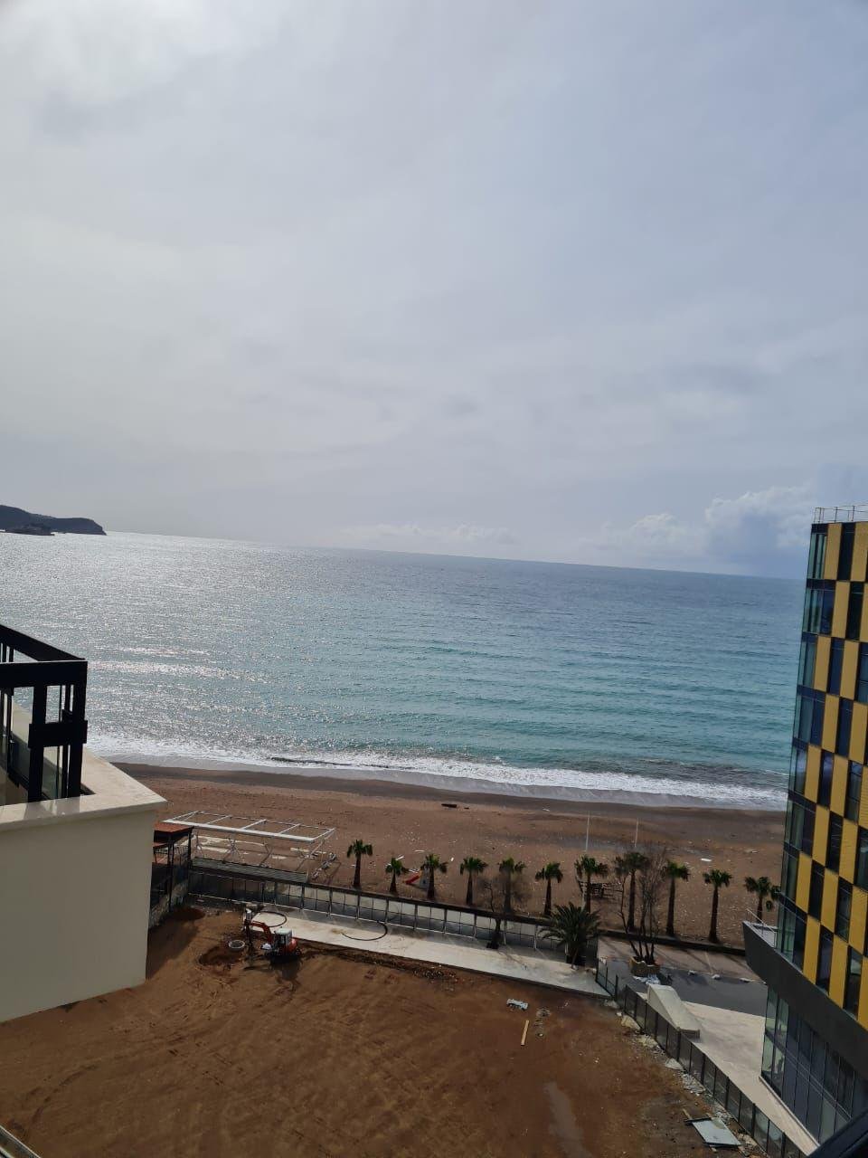 ‍‍LOCATIONThis apartment is located in Becici, Budva Municipality, 4km away from the city center. The sea and the beach are 40m away from the apart...