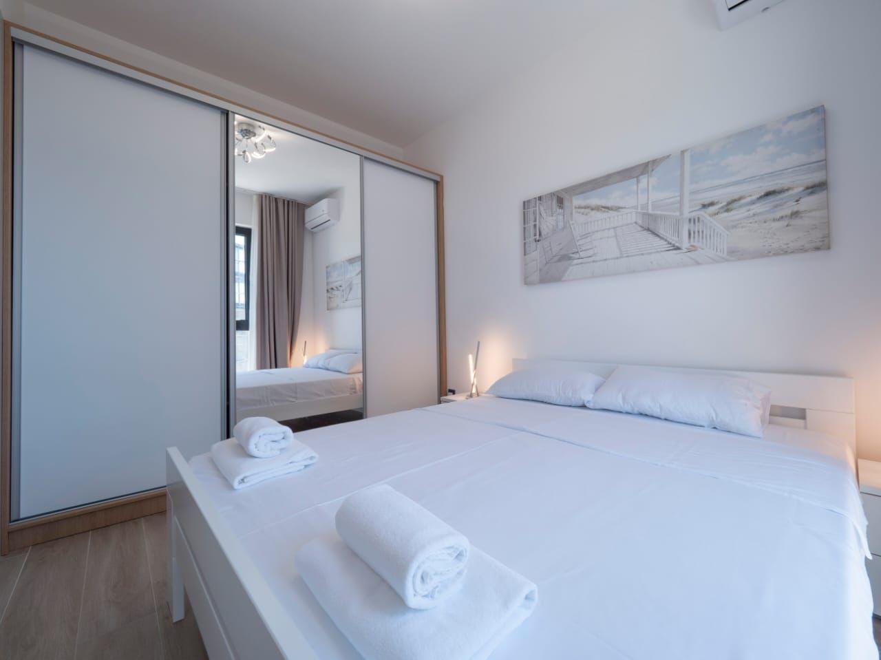 ‍‍LOCATIONThis apartment is located in Becici, Budva Municipality, 4km away from the city center. The sea and the beach are 40m away from the apart...