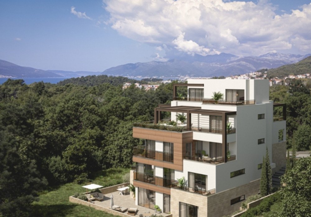Tivat, a convenient area surrounded by a pine forest. New apartments in an elite complexThe buyer is exempt from paying the state tax on the turnov...