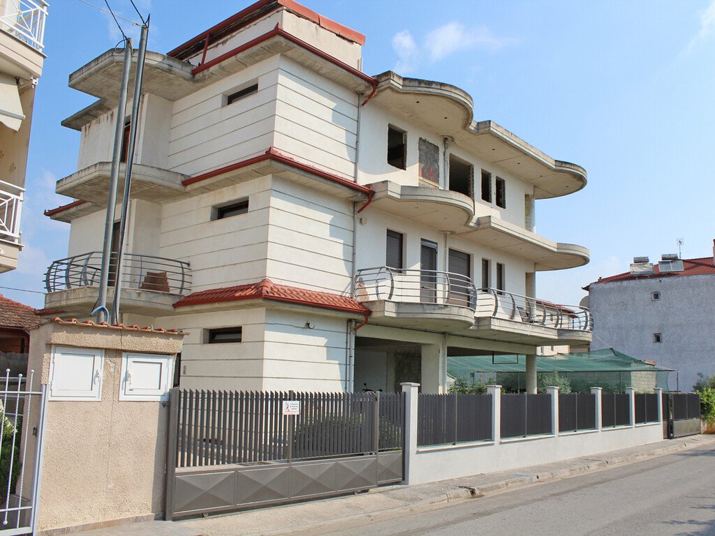 Verkauf Einfamilienhaus 242 m² an der Olympischen-Riviera