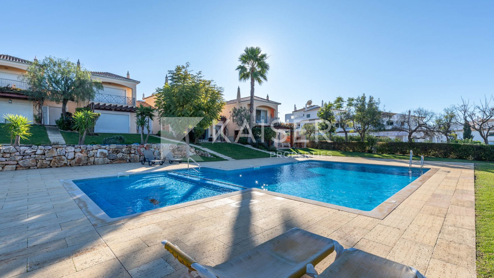 Virtual Tour | Video | Homestaging
Diese charmante Villa bietet die ideale Kombination aus Komfort, Bequemlichkeit und Ruhe. Strände, Restaurants, Sup