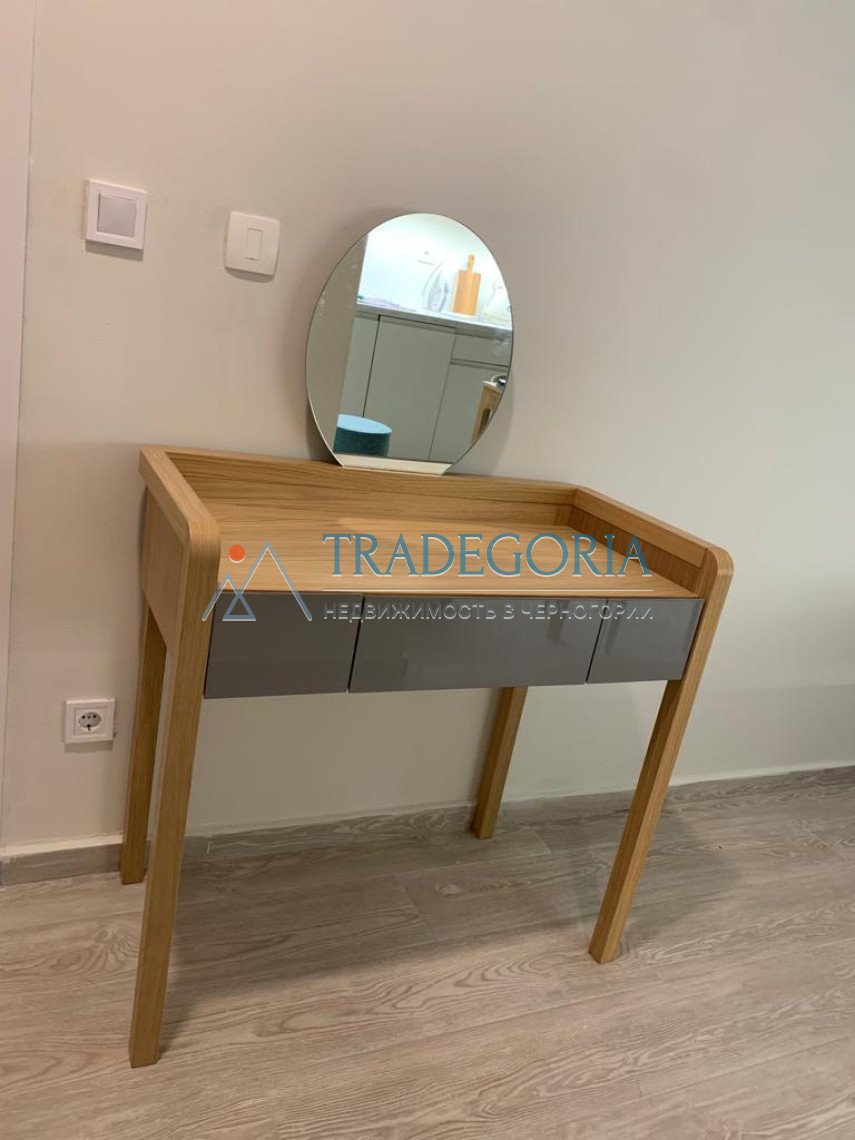 <p>Studio apartment with an area of 33 m2 in Becici.</p><p> Location - Becici.</p><p> Apartment in a multi-storey building.</p><p> Does the apartme...