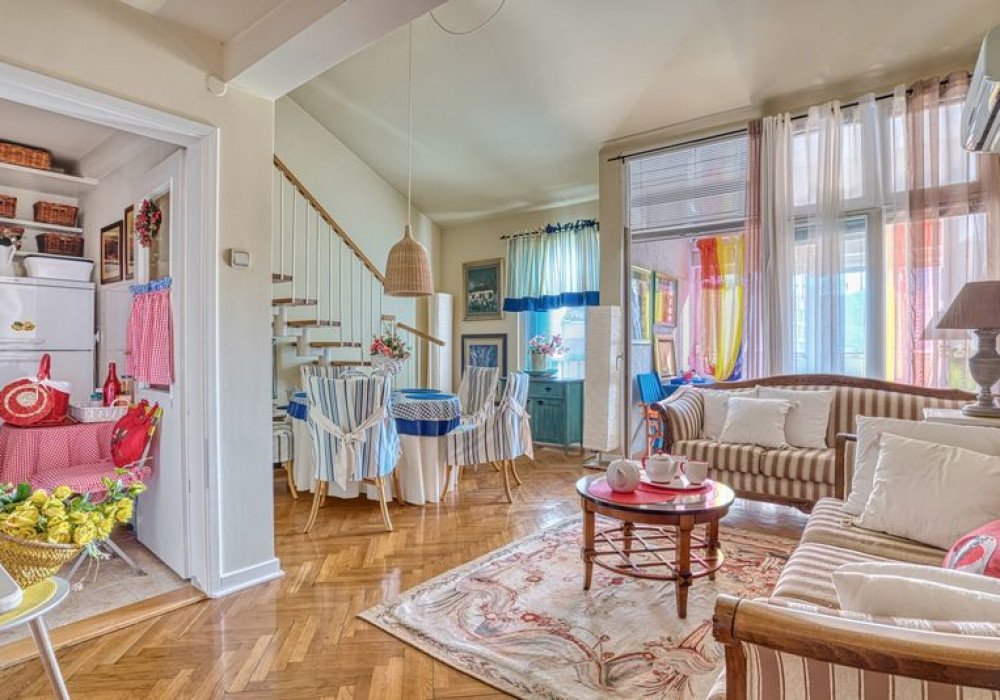 Area: 85 sq.mBedrooms: 3Bathrooms: 2Floor: 4Garage: 16 sq.m.Fully furnished apartment