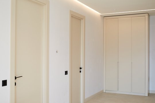 The apartment is located on the 4th floor in the new residential and business complex that will offer premium quality and a new housing concept. The c