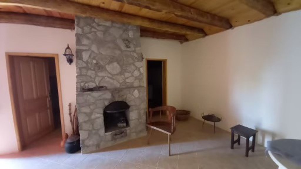 Cozy house 78m2 in Cetinje, Ugni<br><br><p>Cozy house in Cetinje, Ugnji	 We present to your attention a cozy house with an area of ​​78 m², located...