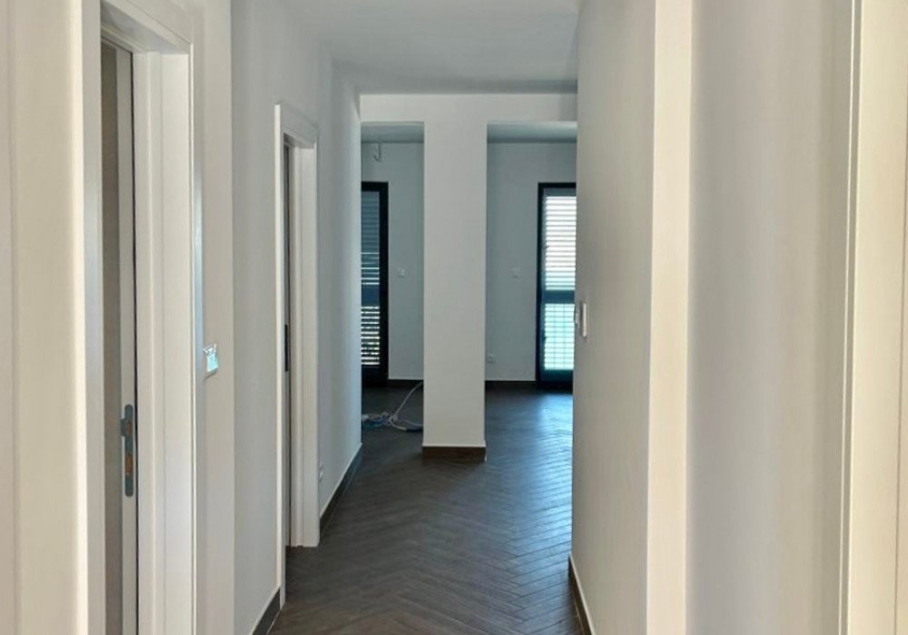 Boka Bay of Kotor, Tivat Riviera, Krasici-Bogisici district.Apartments in a new residential buildingThe distance to the sea is 70m.Sea viewIn total...