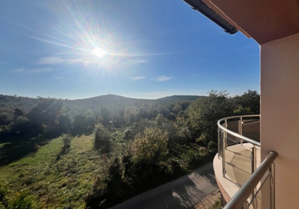 Herceg Novi district, Lustica peninsula, Begovici district. Two-storey house with three bedroomsThe distance to the sea is 3km.The area is 300 sq.m...