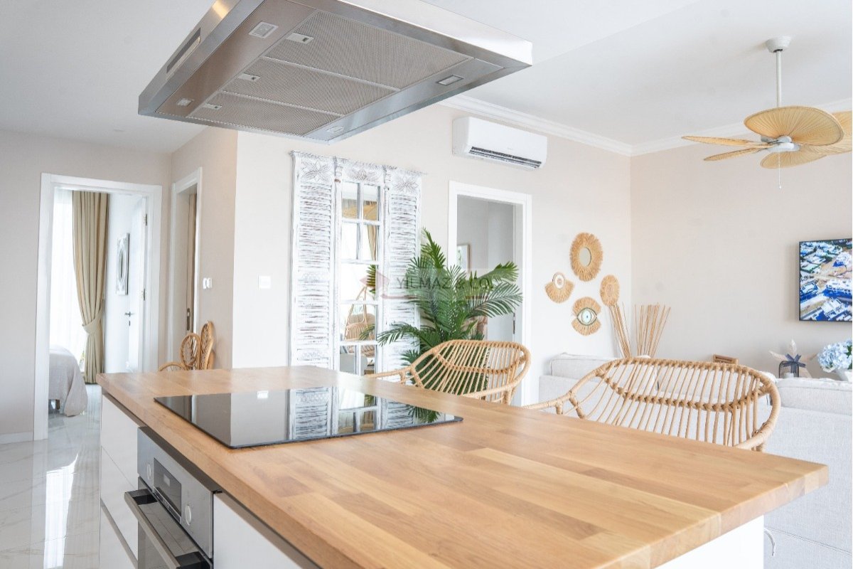 Esentepe: Neubau Penthousewohnung in Kyrenia-Bahceli direkt am Meer zu verkaufen 