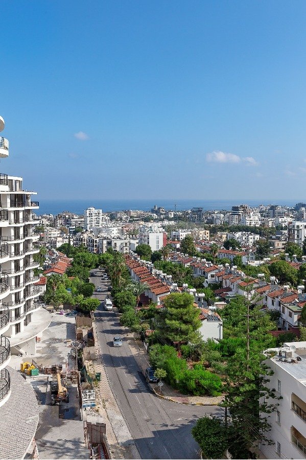 Baujahr 2015 / 1. Stock / Fußbodenheizung in Bädern / Apartment im Zentrum von Kyrenia zu verkaufen