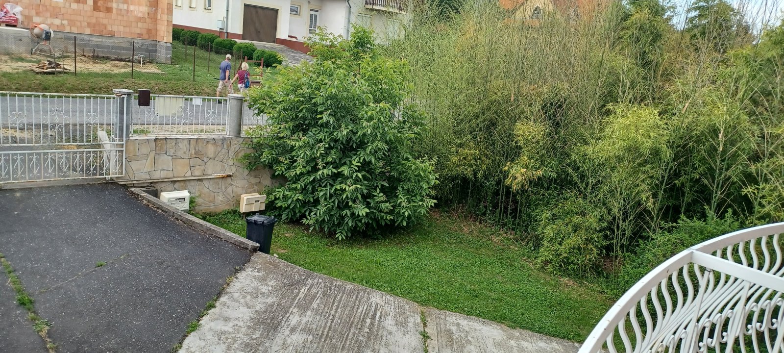 in ZALAKAROS, the best SPA town of Europe, big house of 5 separate apartments