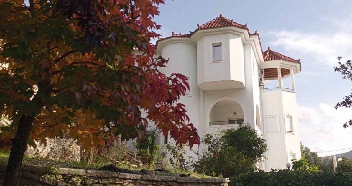 THESPROTIA: Villa For Sale Other Locations 