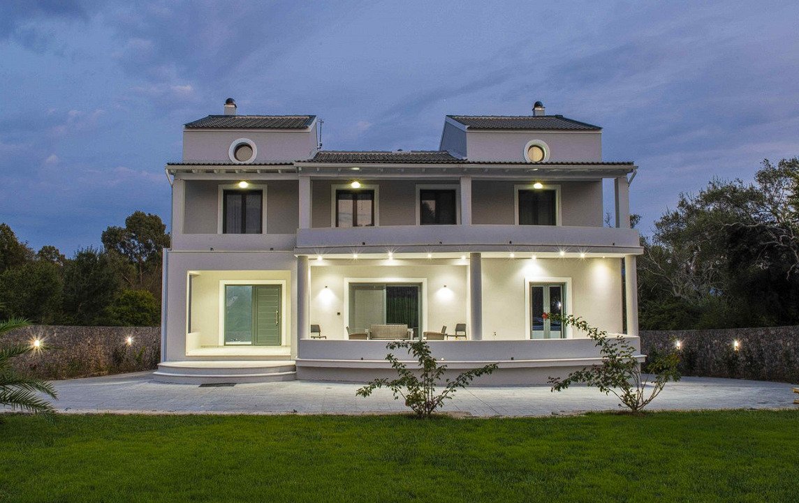 CORFU: Danilia Villa For Sale Corfu Town & Suburbs 