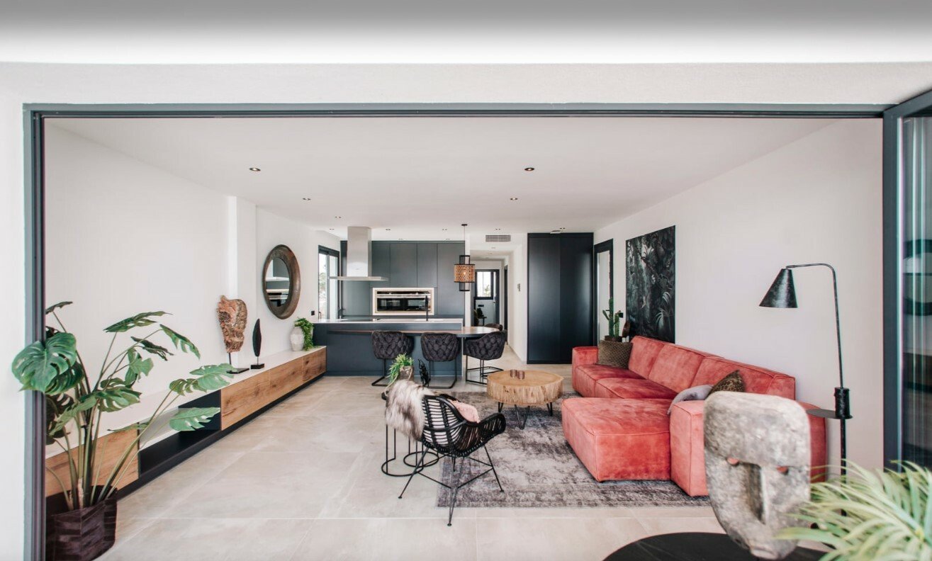 Ciudad Quesada (Rojales): By purchasing real estate in Spain you acquire the resident status there.Our company provides legal and financial support during your purchase and sal 