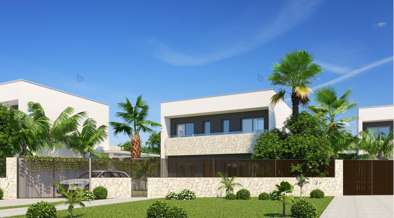 Pilar de la Horadada : By purchasing real estate in Spain you acquire the resident status there.Our company provides legal and financial support during your purchase and sal 