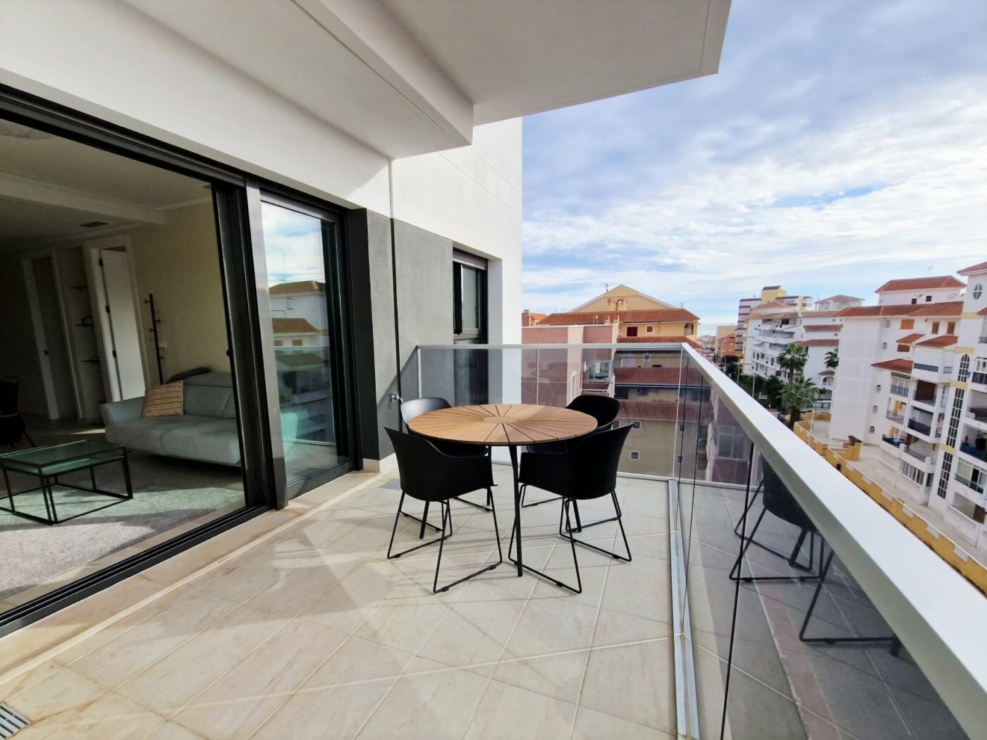 Torrevieja: By purchasing real estate in Spain you acquire the resident status there.Our company provides legal and financial support during your purchase and sal 