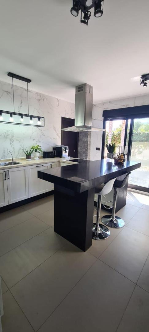 Calpe: Introducing the magnificent villa just 700 meters from the sea in the city of Calpe - a popular tourist destination on the coast of Alicante.Calpe is  