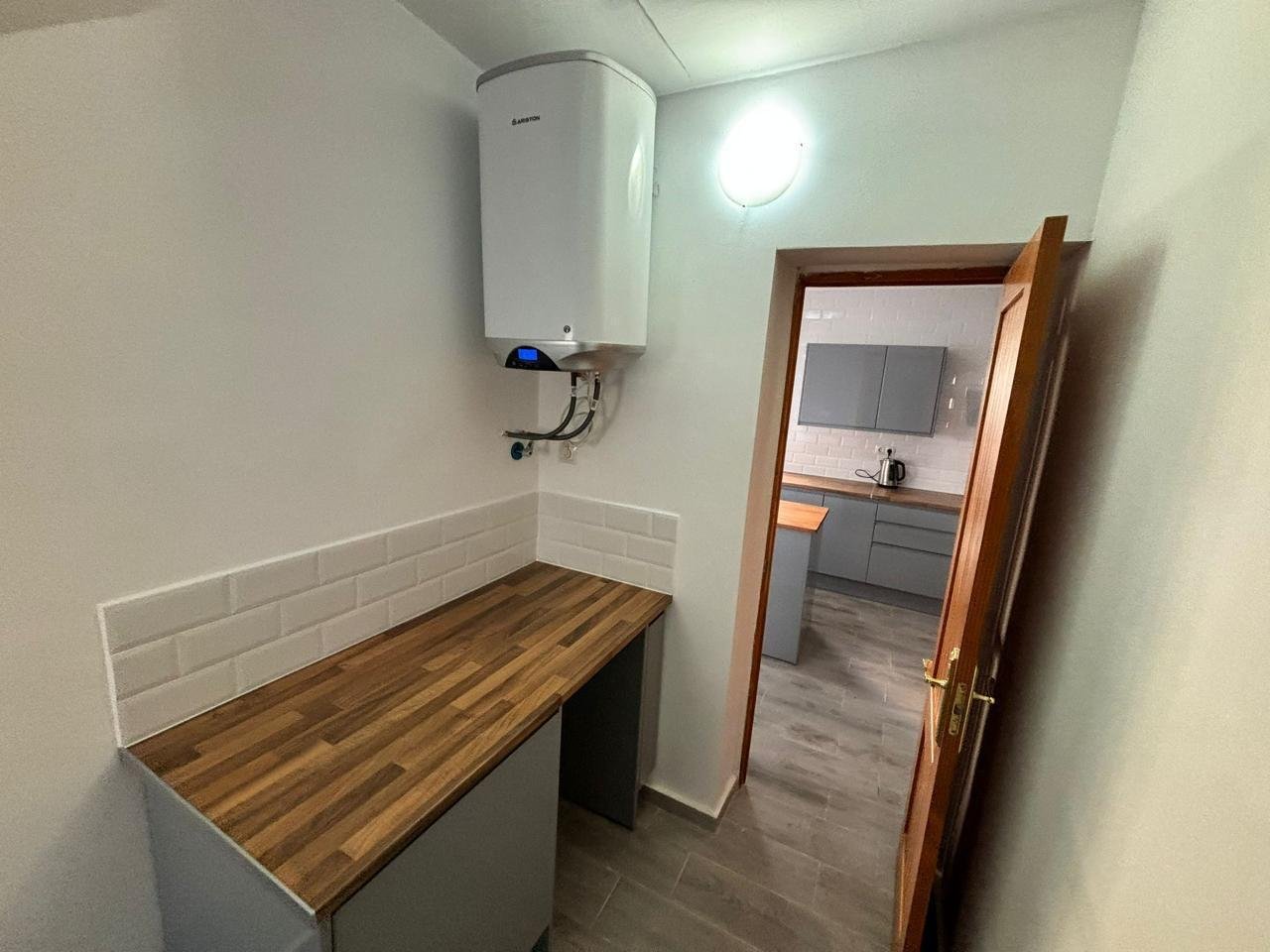 Introducing a cozy house, just 500 meters from the sea in the city of Puerto de MazarrónThe house has an area of 202 m², on a plot of 312 m². The hous