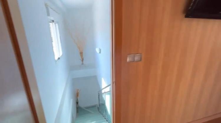 Introducing a cozy house, just 500 meters from the sea in the city of Puerto de MazarrónThe house has an area of 202 m², on a plot of 312 m². The hous