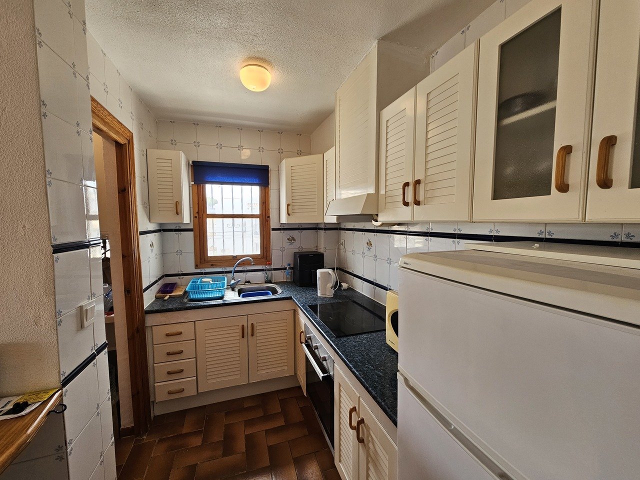 Well presented traditional style Penthouse apartment in the popular area of Verdemar III, Villamartin with private solarium boasting spectacular views