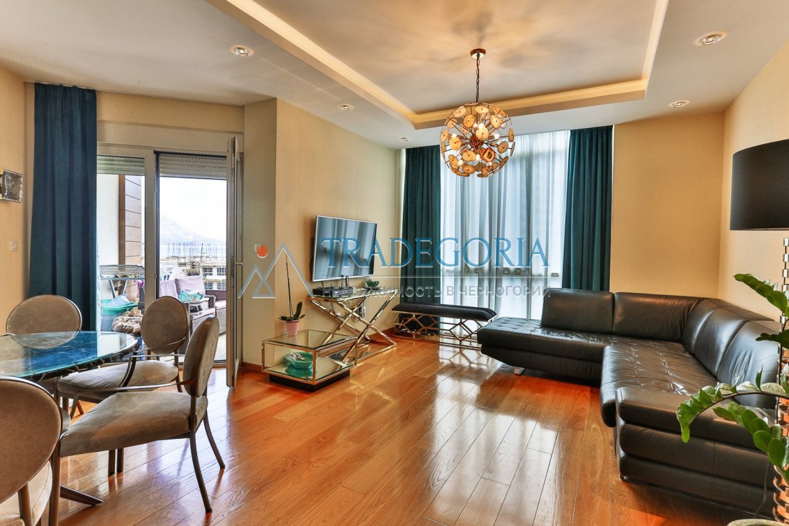 <p>Area: 72m2</p><p> Floor: 3</p><p> Elevator: yes</p><p> Structure of the apartment: Corridor, kitchen with dining area, living room, 2 bedrooms, bat 