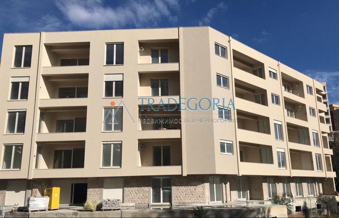 <div>Panoramic apartments for sale in Becici, overlooking the sea and mountains in a low-rise building with a convenient layout, finishing work is bei 