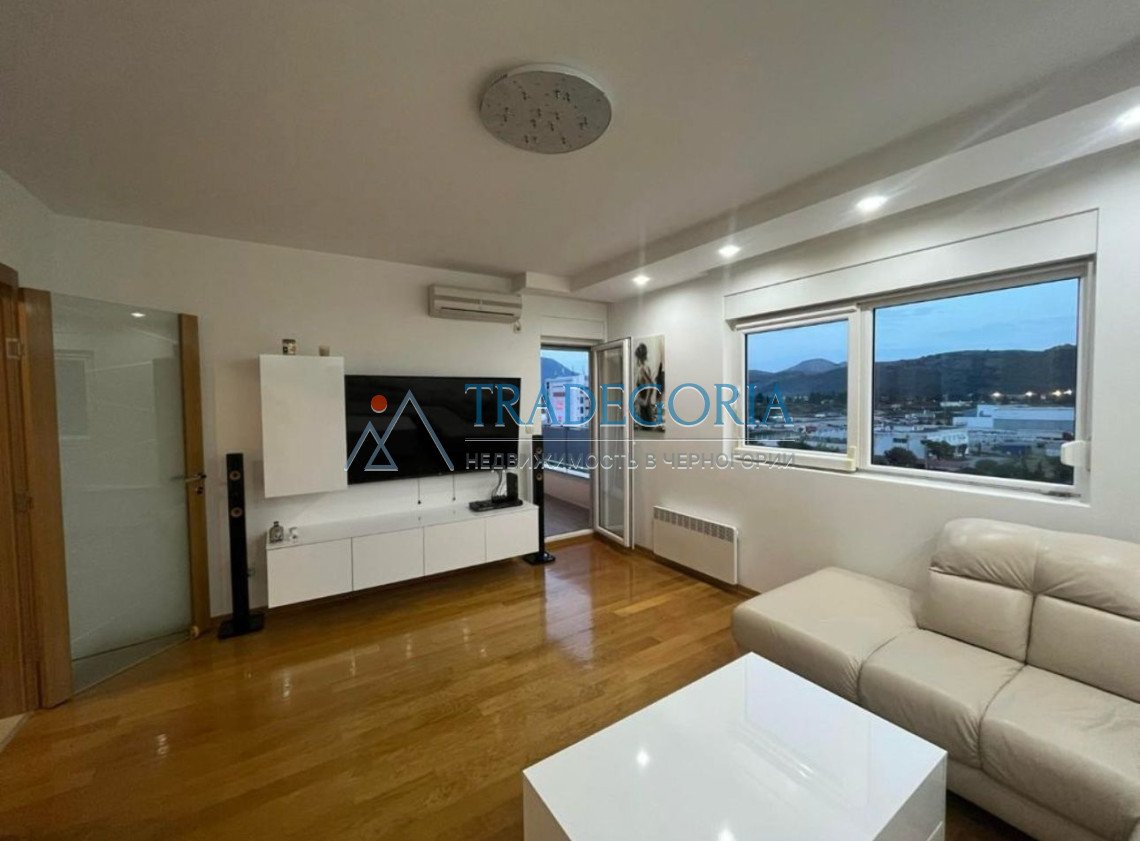 <h2>description</h2><p>We offer for sale a 2-bedroom apartment in one of the new buildings in the center of Bar.</p><p> The apartment has a side sea v 