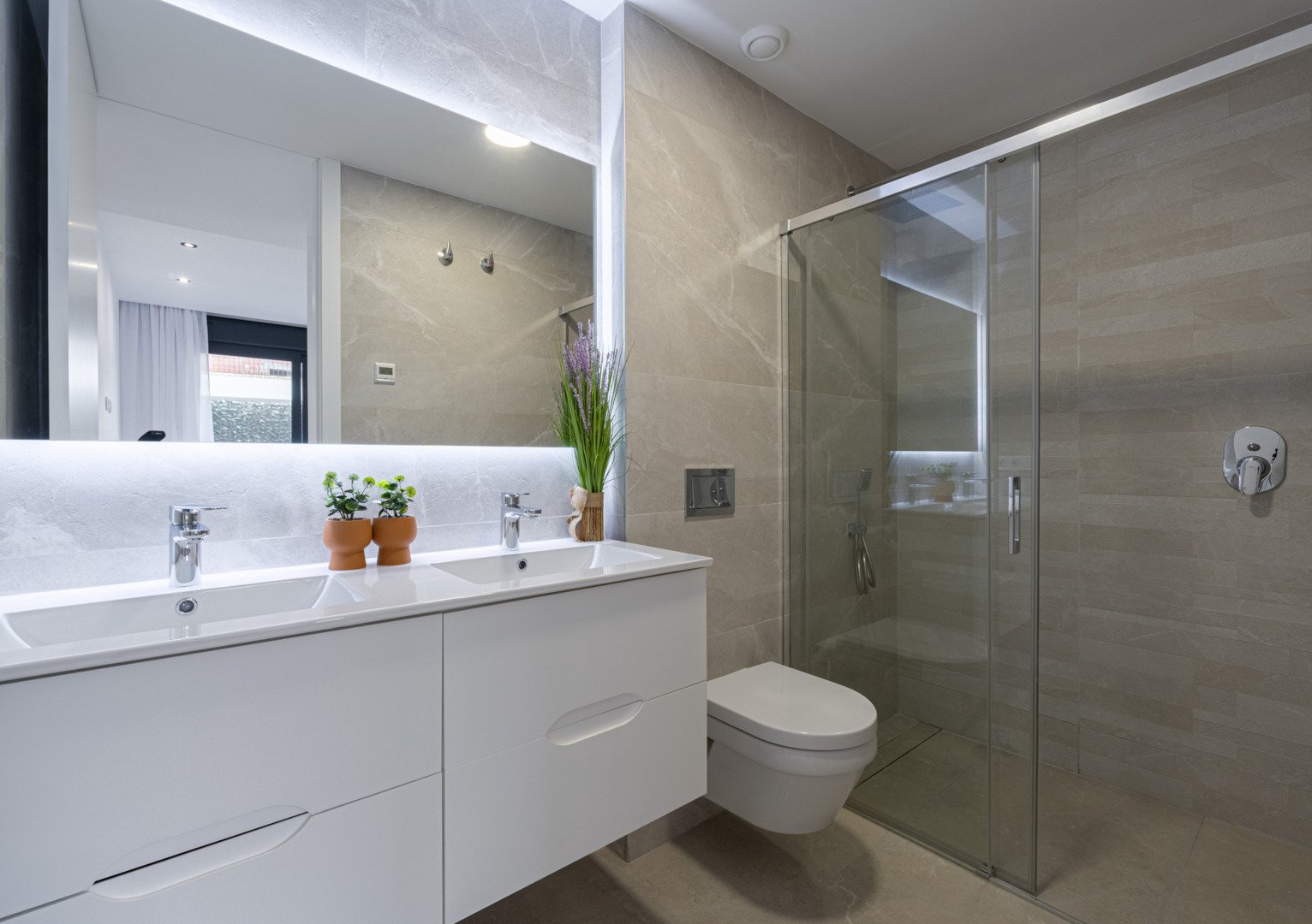 Modern apartments are offered for sale in a new gated residential complex located in the cozy Finestrat, a picturesque urbanization with sea views, ju