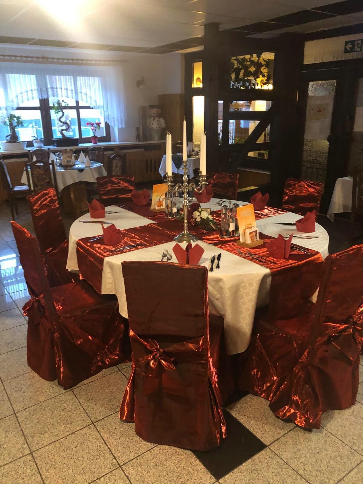 Erfolgreich geführte Gastronomie-Immobilie in Top-Lage am Rathausplatz von Barby