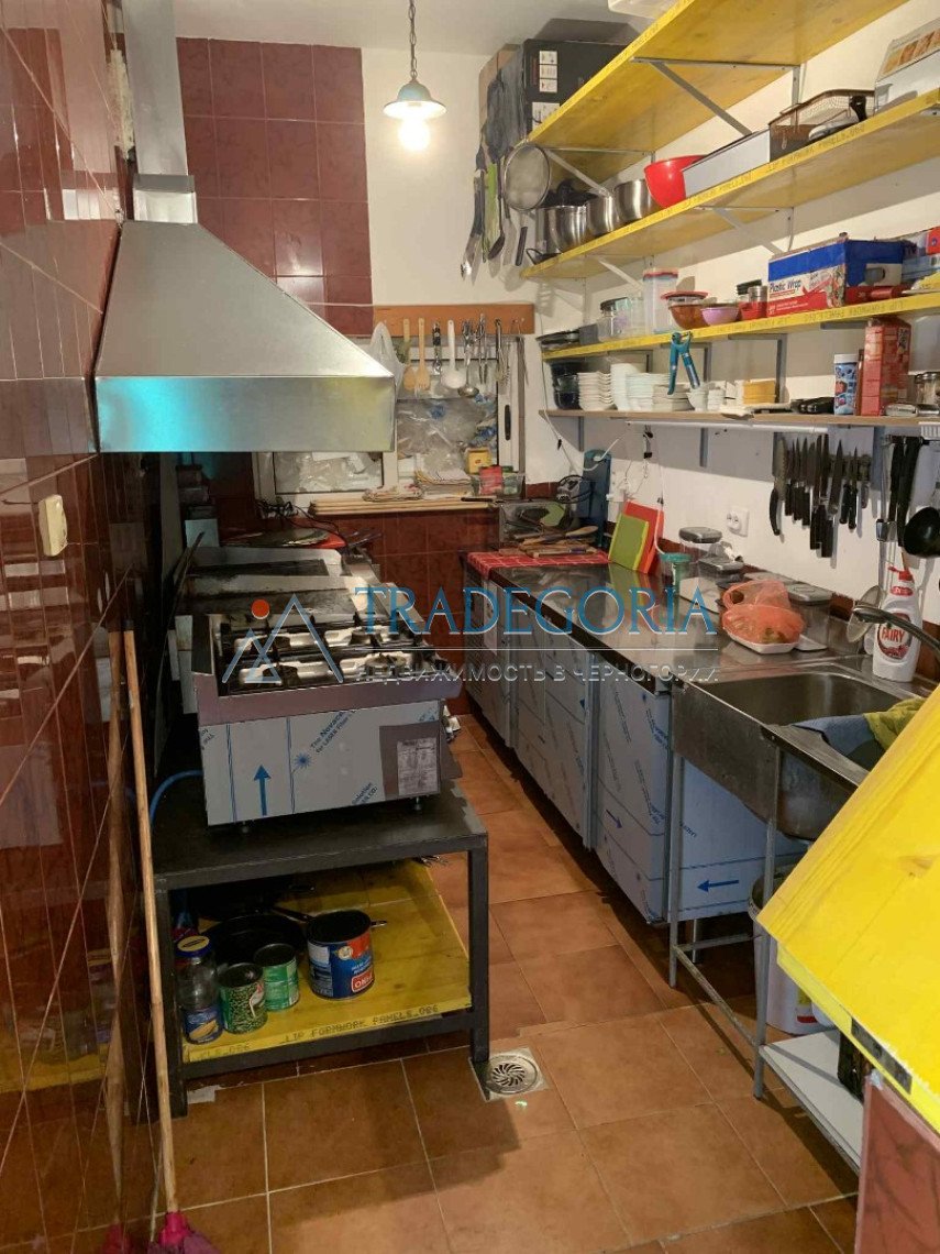 <h2>description</h2><div>Mini-hotel with a restaurant in one of the most touristic places in Montenegro, Dobra Vody.</div><div> House area - 600 m2</d