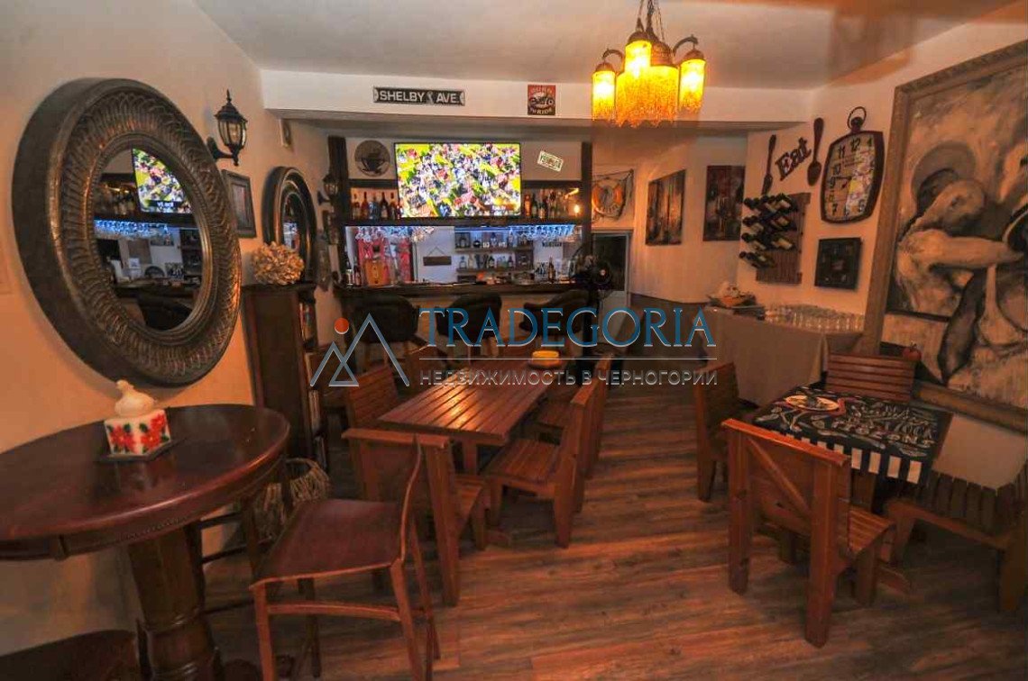 <h2>description</h2><div>Mini-hotel with a restaurant in one of the most touristic places in Montenegro, Dobra Vody.</div><div> House area - 600 m2</d