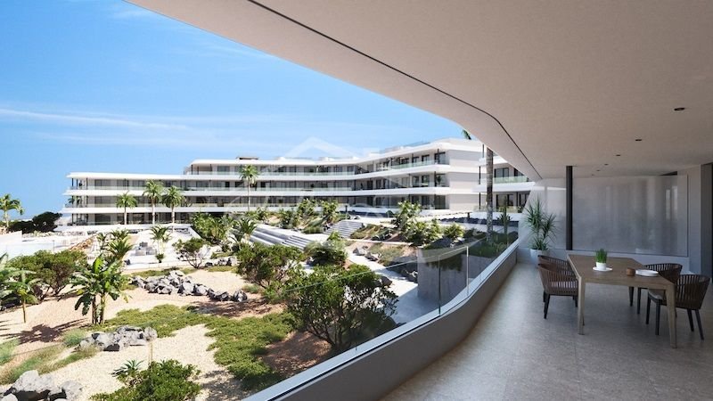 Costa Adeje: Wir bieten diese moderne und lichtdurchflutete Neubauimmobilie zum Verkauf an, gelegen in einem der gefragtesten Wohngebiete im Süden Teneriffas: Cost 