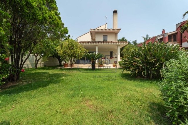 Renovierte freistehende Villa am Golf von Cagliari in Quartu Sant&quot;Elena