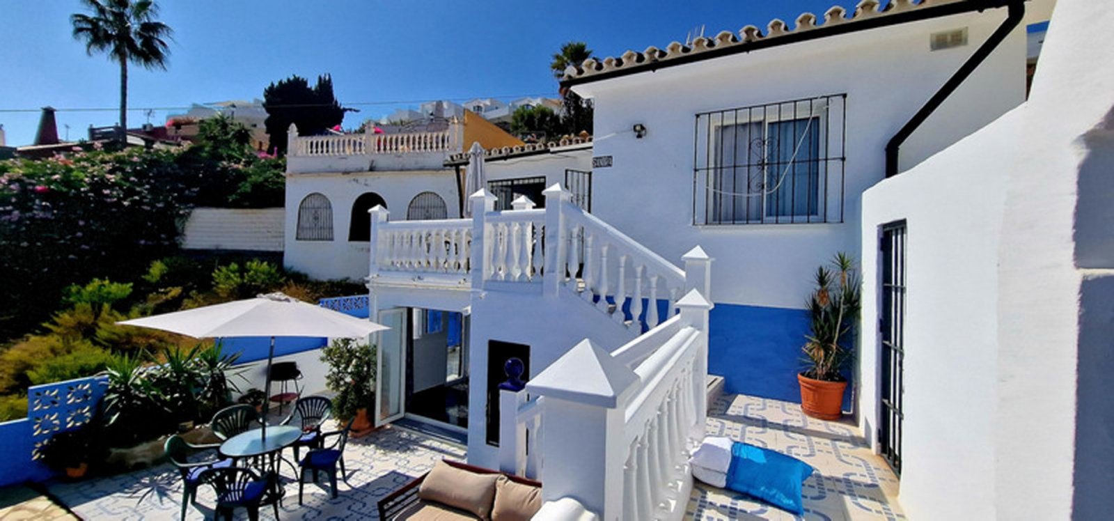 costa-del-sol:  Seize the unique chance to own a versatile property perfectly positioned a mere four-minute walk from the pristine beaches of the Mediterranean. Whet 