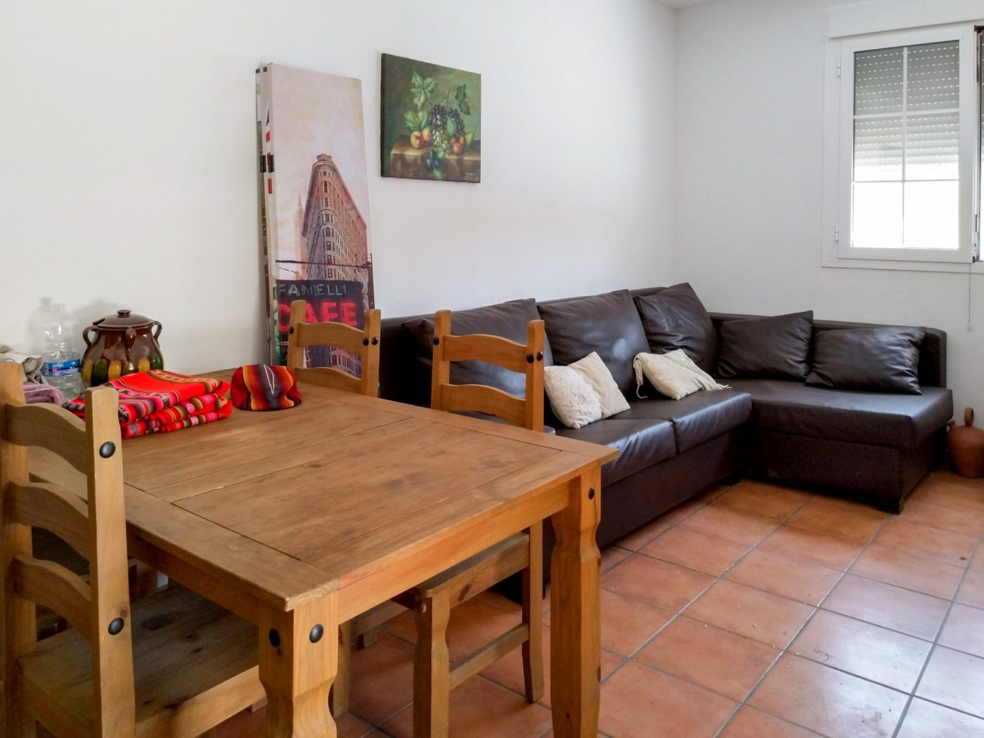  More than 65 olive trees and 40 orange trees are planted on the farm. There is a well to water the plants and to fill the pool. 