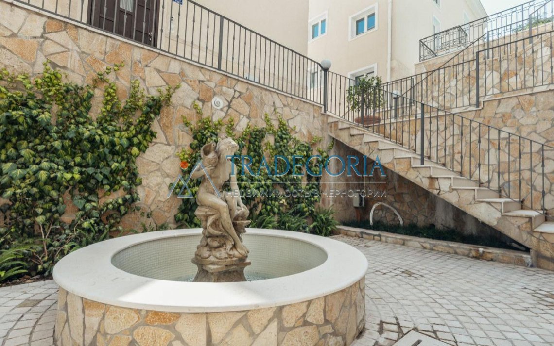 <p>Adriatic elegance in the heart of the Bay of Kotor. A unique premium residential complex where Italian style meets the tranquility and sophisticati