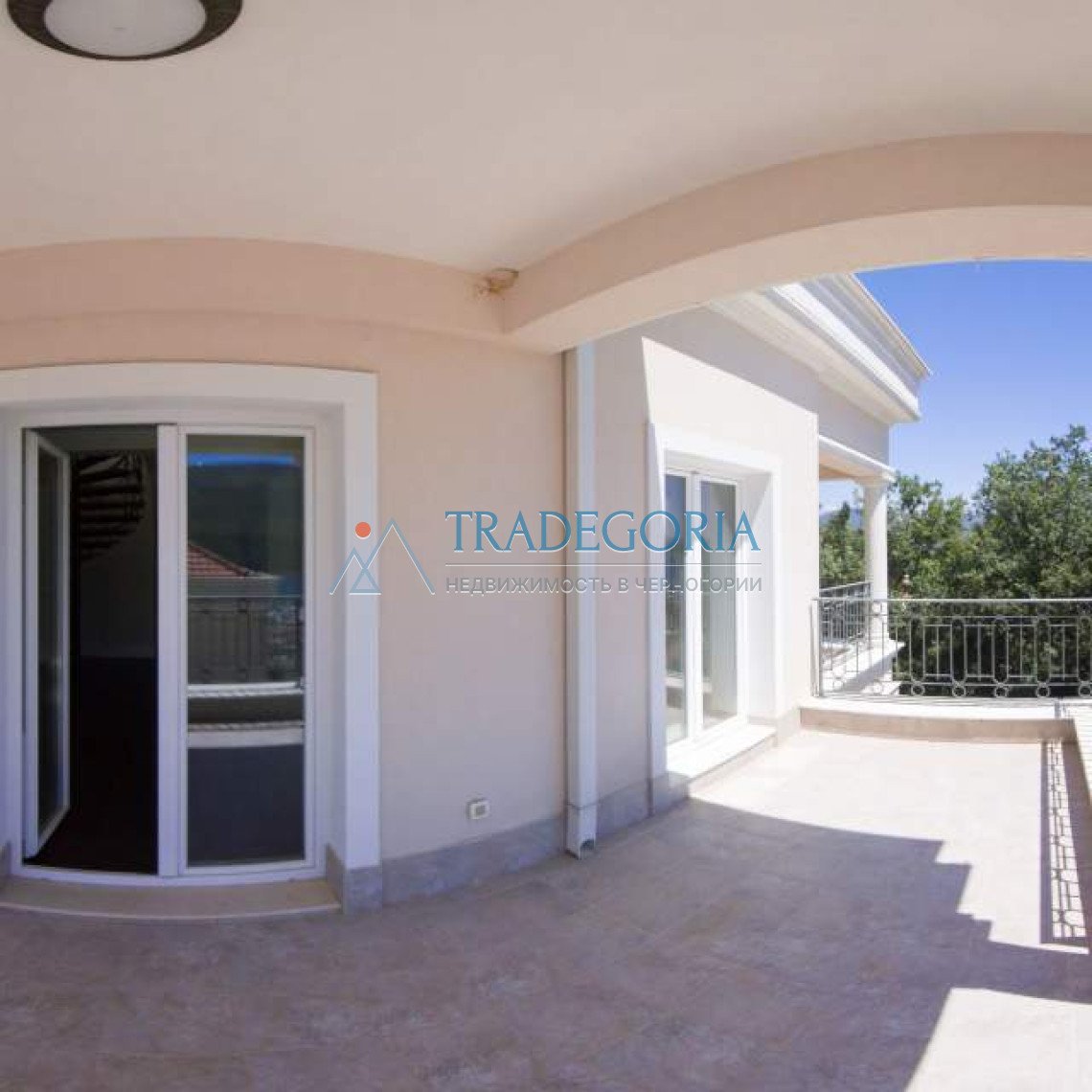 <p>Adriatic elegance in the heart of the Bay of Kotor. A unique premium residential complex where Italian style meets the tranquility and sophisticati