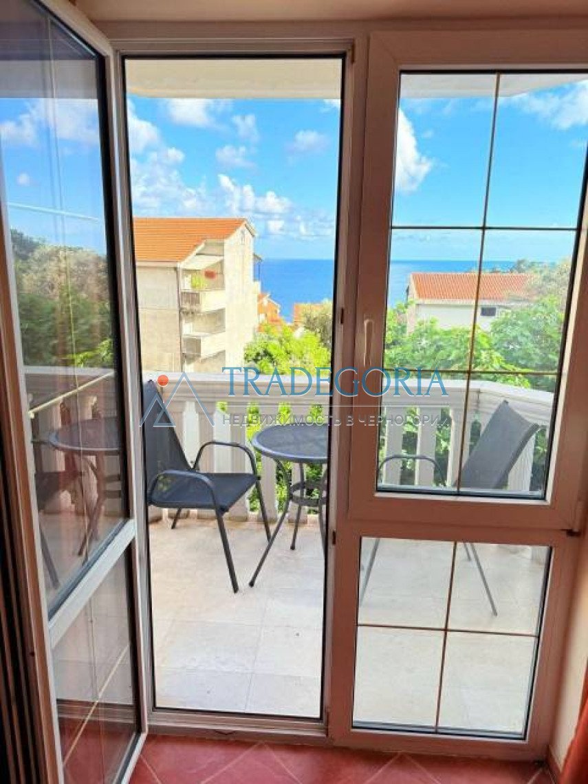 <div>A one-bedroom apartment is for sale in Petrovac, 900 meters from the city center and the promenade. The location is quiet and peaceful, near a pi