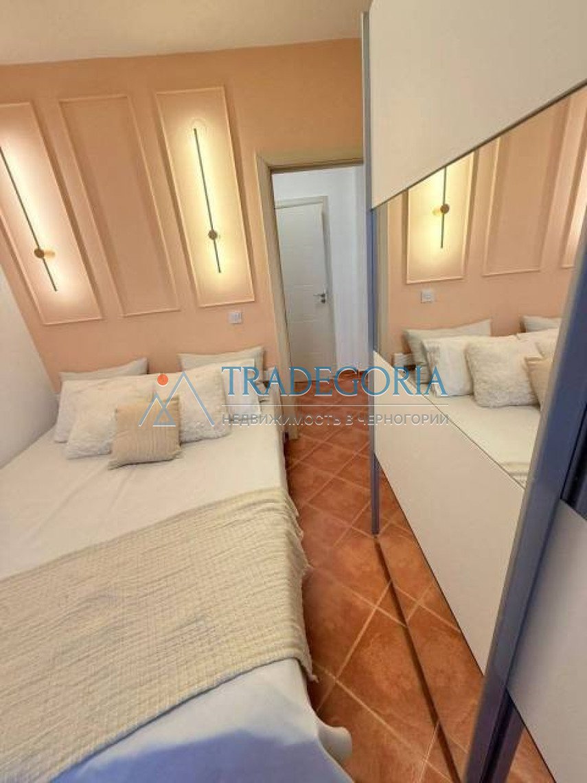 <div>A one-bedroom apartment is for sale in Petrovac, 900 meters from the city center and the promenade. The location is quiet and peaceful, near a pi