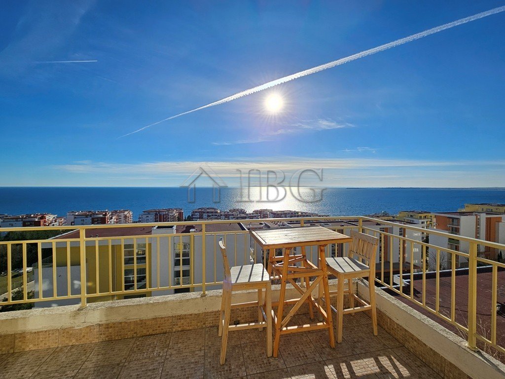 Saint Vlas: Frontal Sea View 1-Bedroom Apartment | Crown Fort Club, St Vlas<br><br>IBG Real Estates is pleased to offer this fully furnished 1-bedroom apartment w 