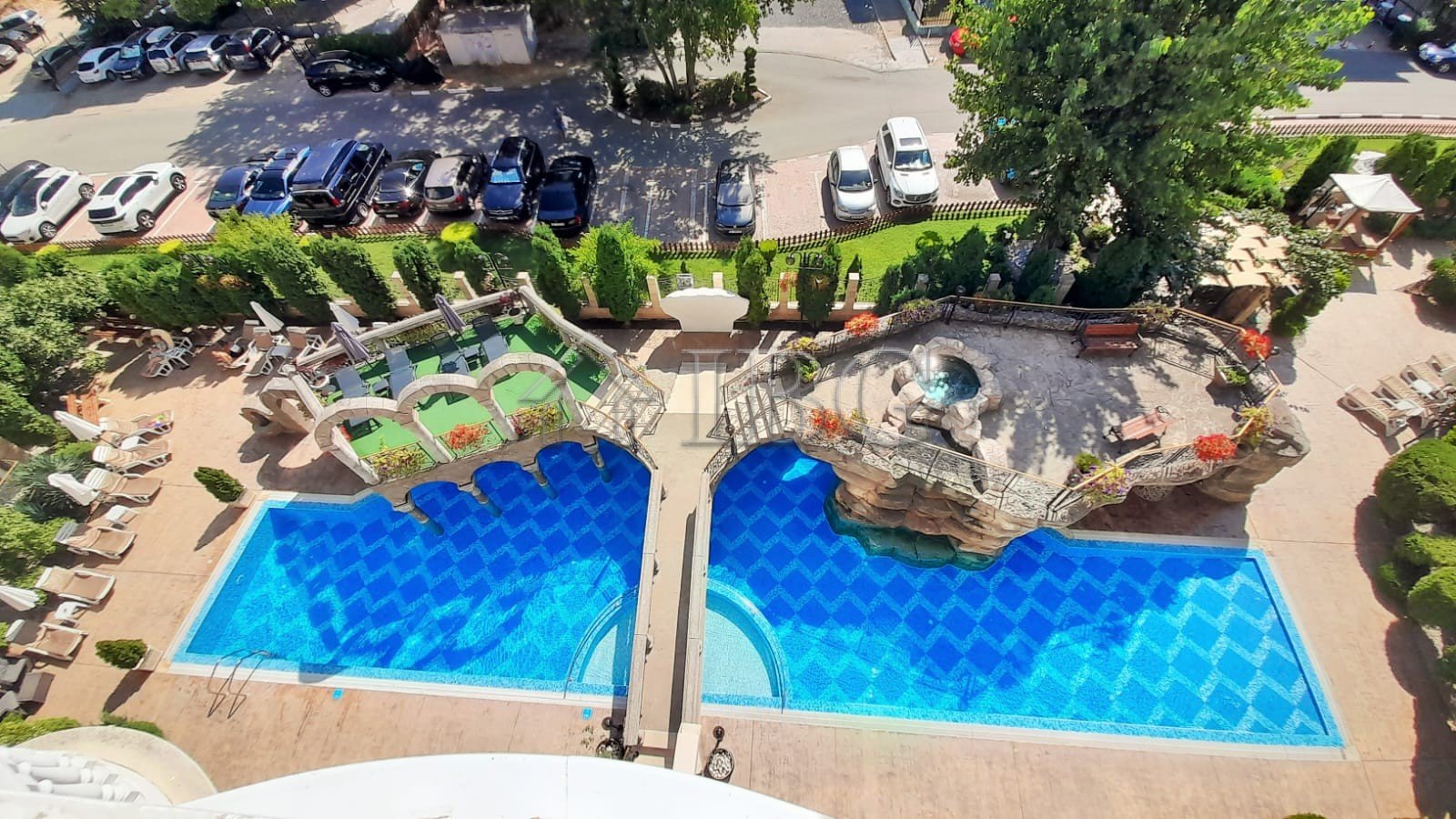 Apartment with 2 Bedrooms, 2 Bathrooms and Pool View | Sweet Homes 2, Sunny Beach<br><br>For sale is a luxurious two-bedroom apartment, located on the