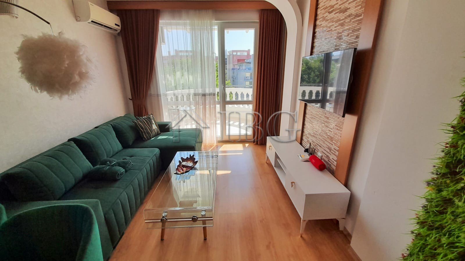 Apartment with 2 Bedrooms, 2 Bathrooms and Pool View | Sweet Homes 2, Sunny Beach<br><br>For sale is a luxurious two-bedroom apartment, located on the