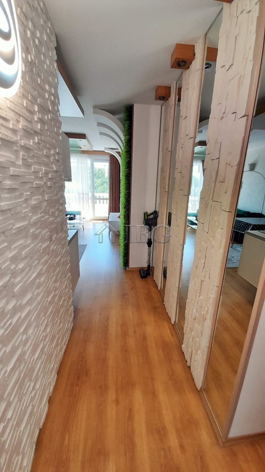 Apartment with 2 Bedrooms, 2 Bathrooms and Pool View | Sweet Homes 2, Sunny Beach<br><br>For sale is a luxurious two-bedroom apartment, located on the