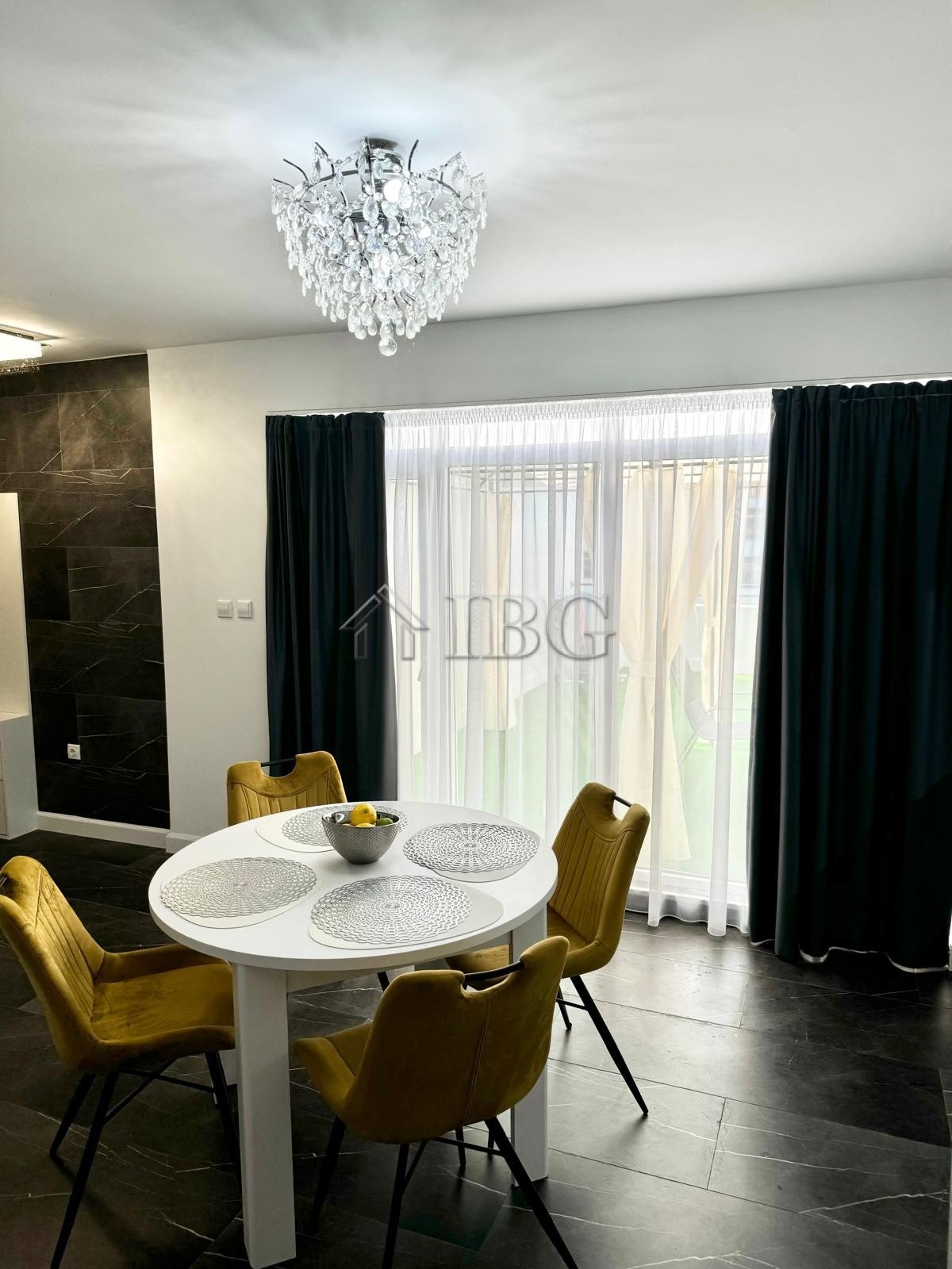 Stylish 2-Bedroom Apartment | Grand Kamelia, Sunny Beach<br><br>?? 500 m from the beach | Central location | 118 sq.m. | Fully renovated<br><br>IBG Re