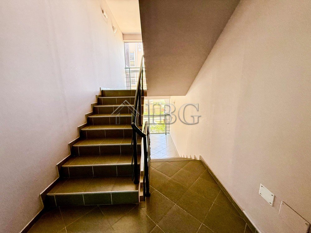 Studio for Sale in SUMMER Complex, Ravda - No Maintenance Fee<br><br>We are pleased to present this fully furnished studio apartment located in the we