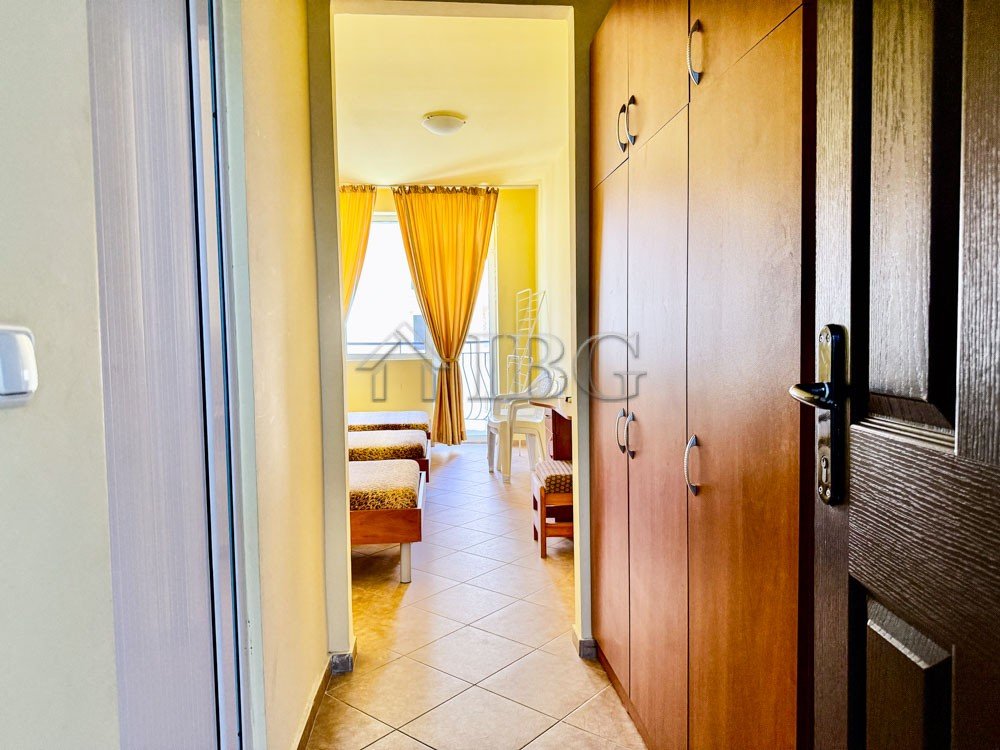 Studio for Sale in SUMMER Complex, Ravda - No Maintenance Fee<br><br>We are pleased to present this fully furnished studio apartment located in the we