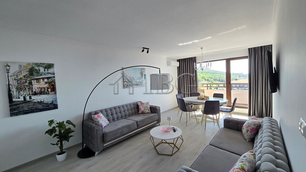 Sveti Vlas: Luxury Two-Bedroom Apartment for Sale in Etara 4 Complex, Sveti Vlas<br><br>We are pleased to offer a beautiful, ready-to-move-in two-bedroom apartmen 