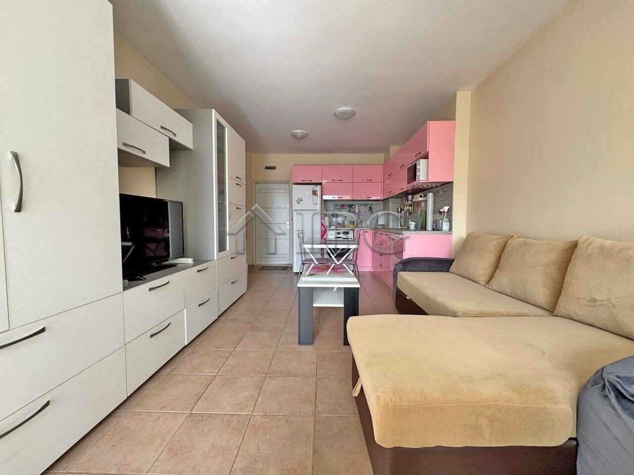 Bright 1-Bedroom Apartment in Sea Dreams Complex, Sunny Beach<br><br>We offer a lovely one-bedroom apartment in the Sea Dreams complex, located in one