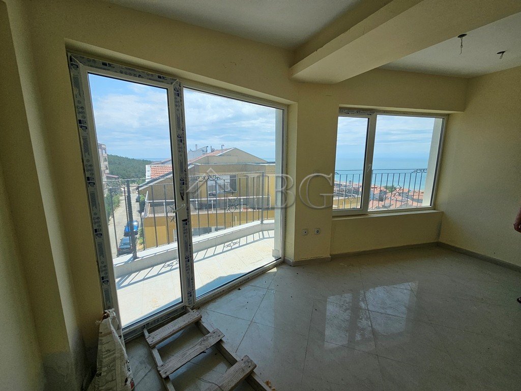 Penthouse with Panoramic Sea View - 2-Bedroom Apartment, Sveti Vlas<br><br>Type: 2-Bedroom Apartment<br><br>Floor: 4 (Top Floor)<br><br>Total Area: 13