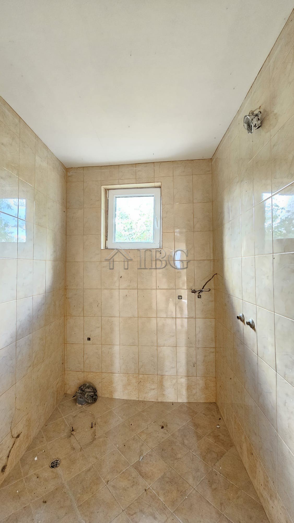 One-Storey Budget House for Sale in Dyulevo Village, Burgas Region, Bulgaria<br><br>IBG Real Estates offers for sale this cozy one-storey house locate